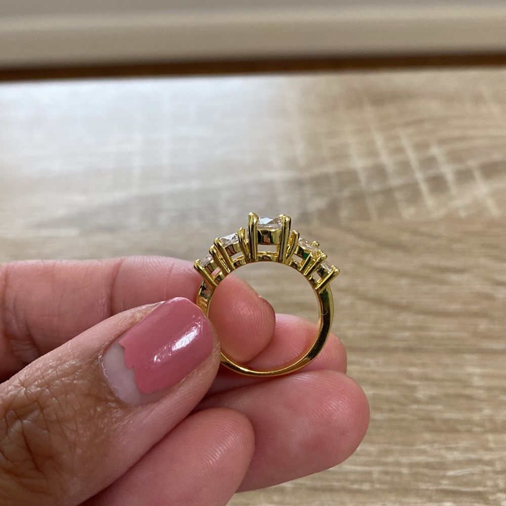 CZ Diamond ring - Picture 3 of 7